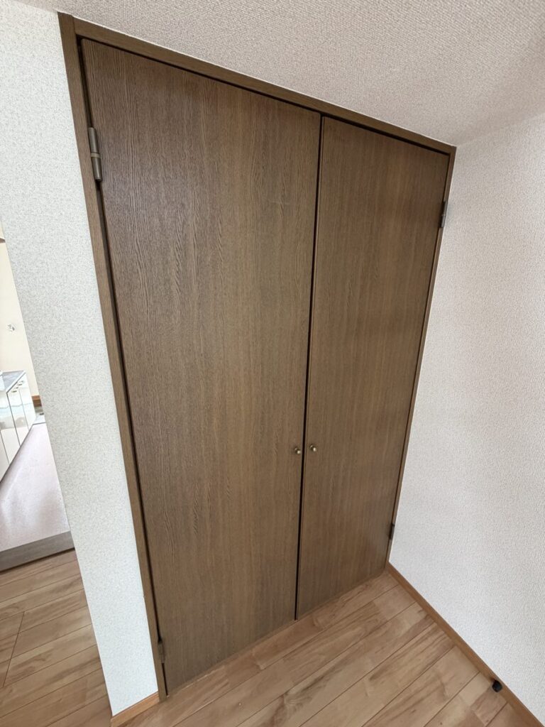 LIFIXの家 石巻清水町の居室の押入れ収納