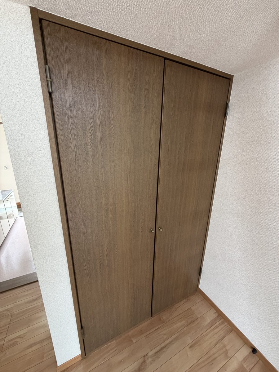 LIFIXの家 石巻清水町の居室の押入れ収納